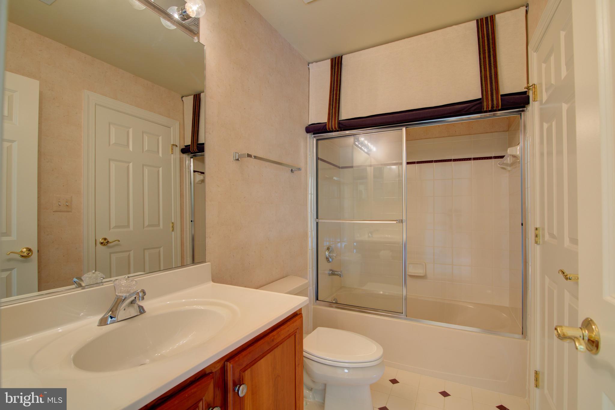 RIVER CREEK - Residential