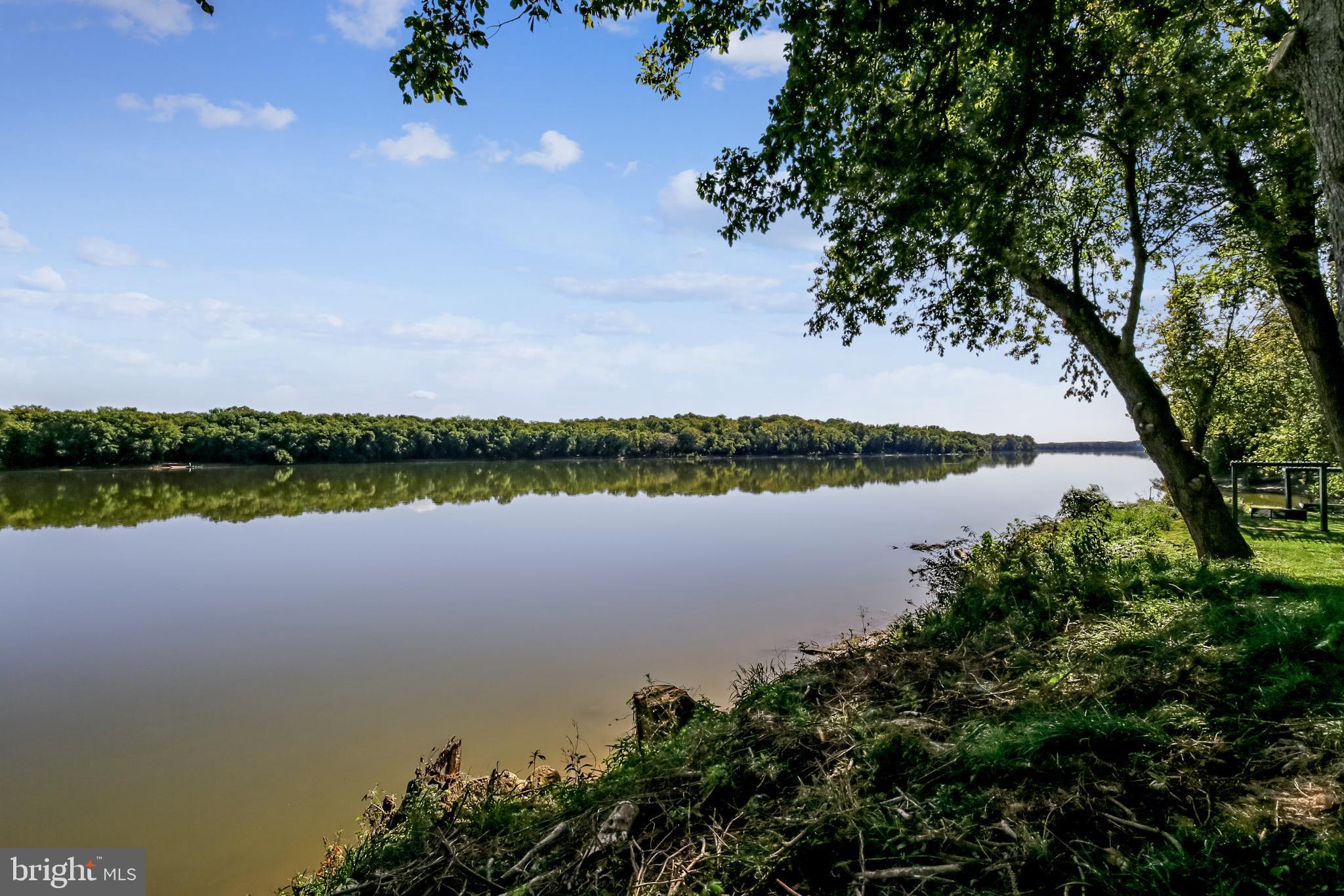 RIVER CREEK - Residential