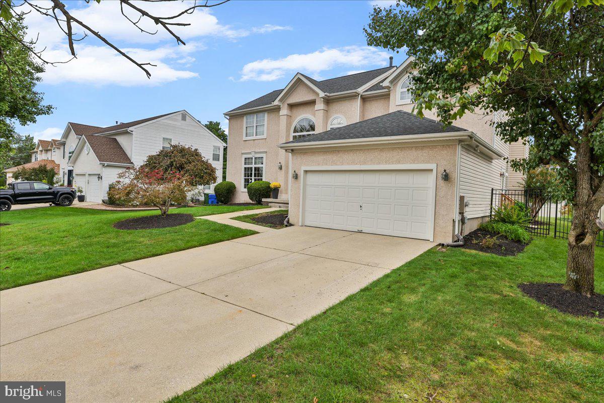 38 LEXINGTON CIRCLE