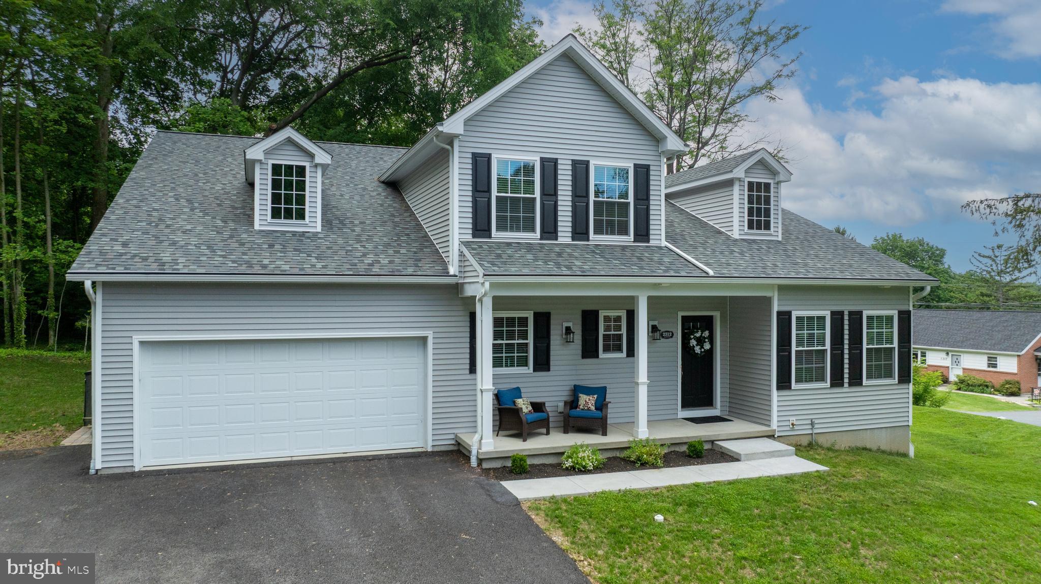 BLOSSOM HILL - Residential