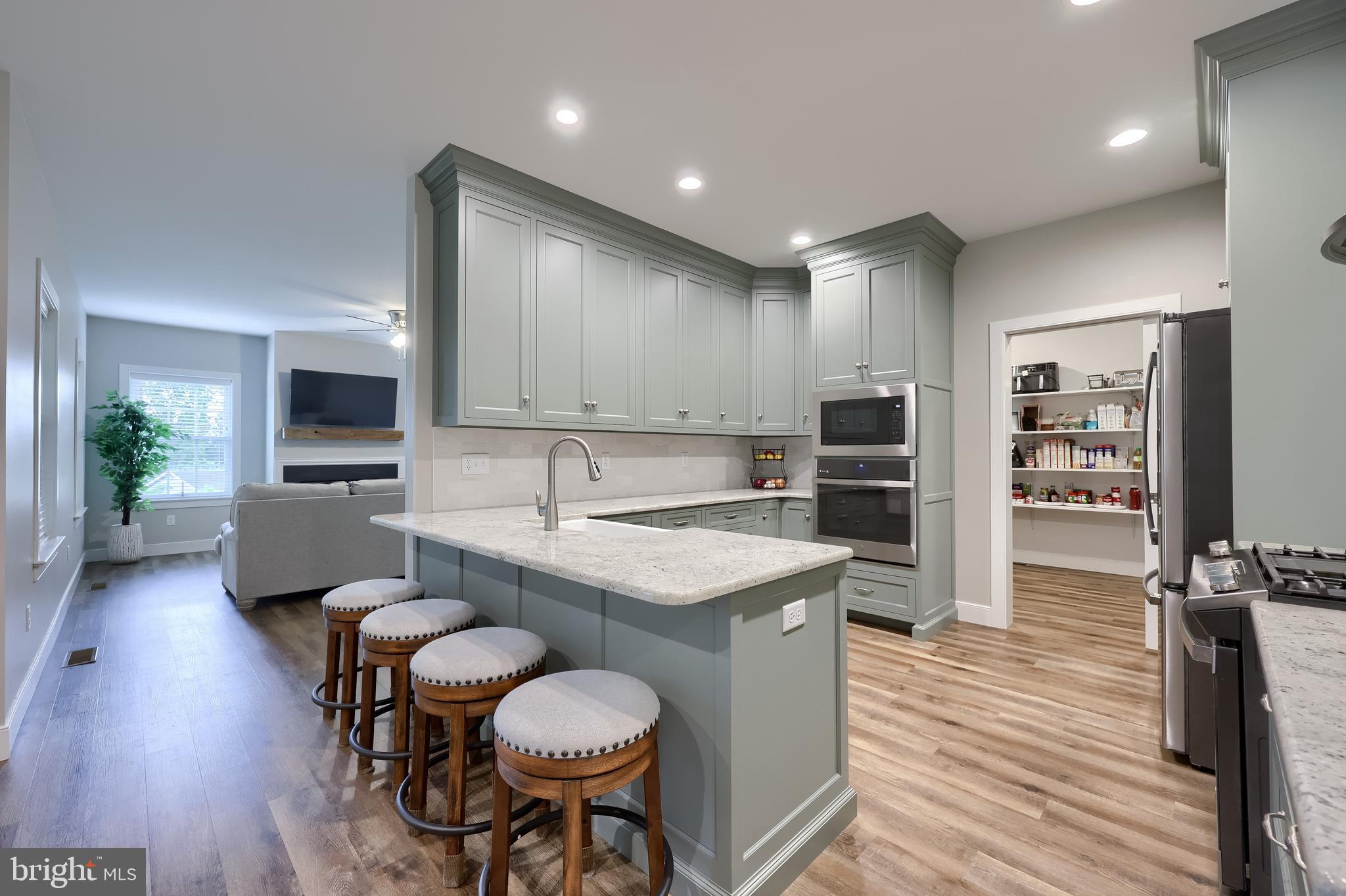 BLOSSOM HILL - Residential