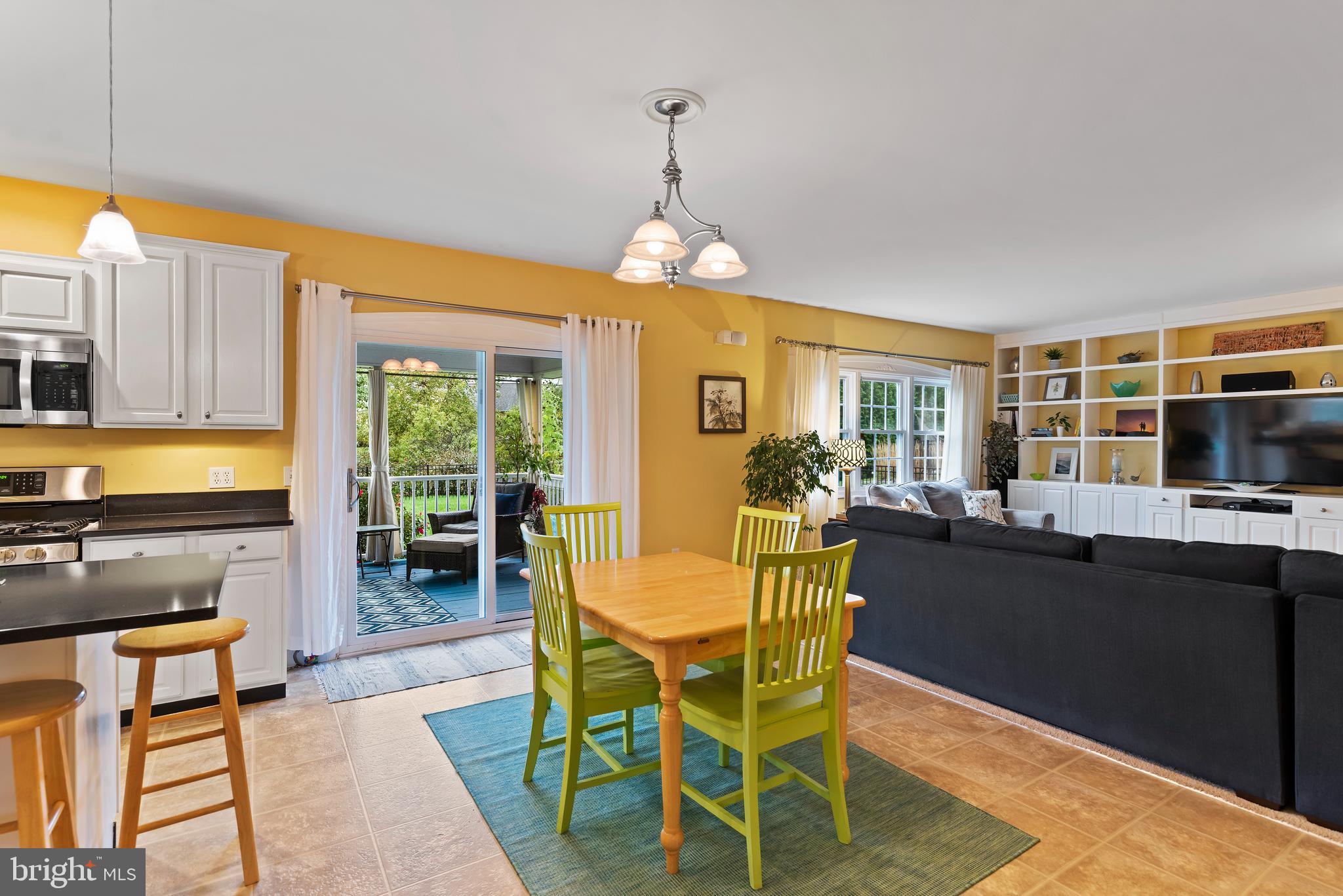 INDIAN HILLS - Residential