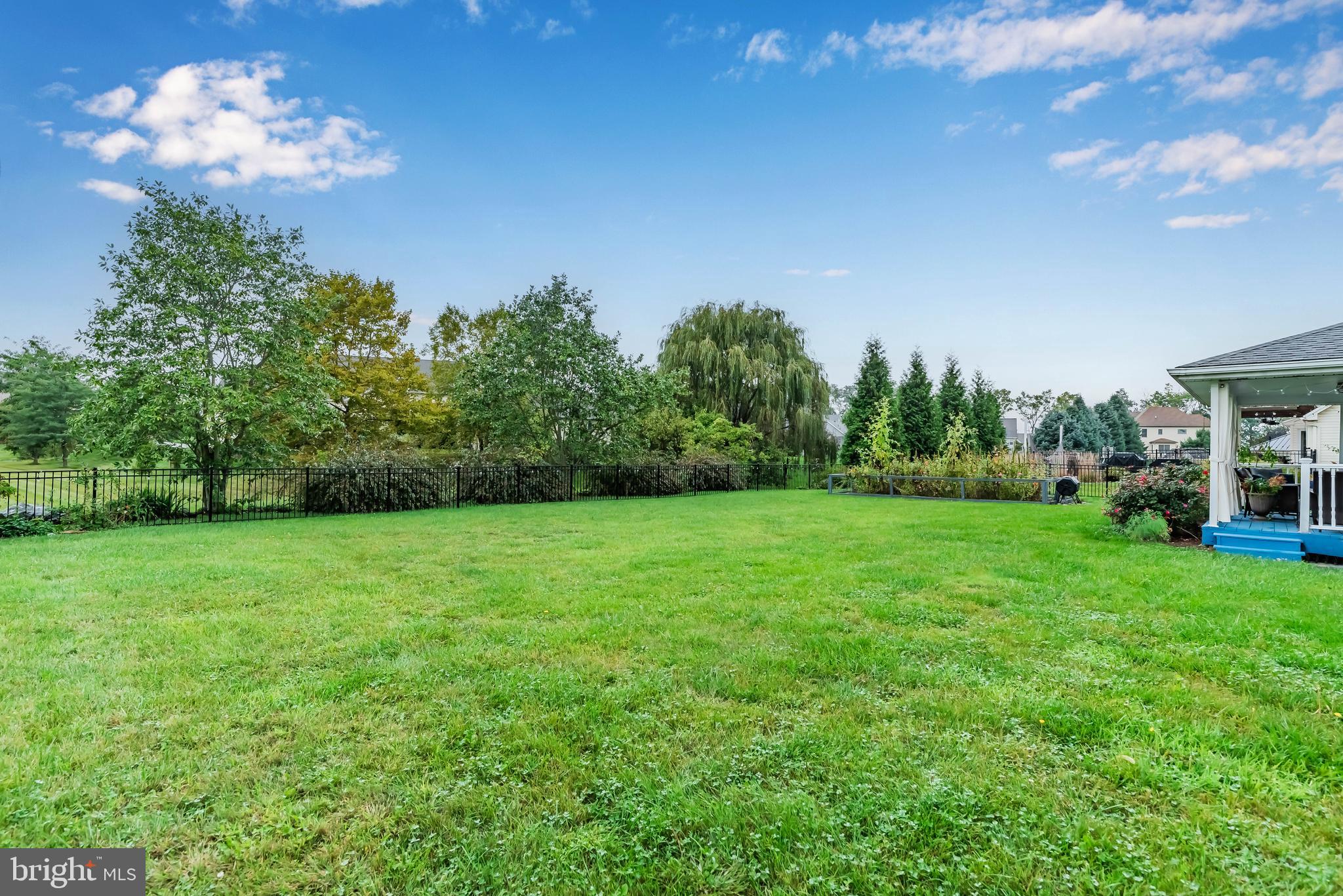 INDIAN HILLS - Residential