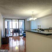 WESTVIEW AT BALLSTON METRO - Residential