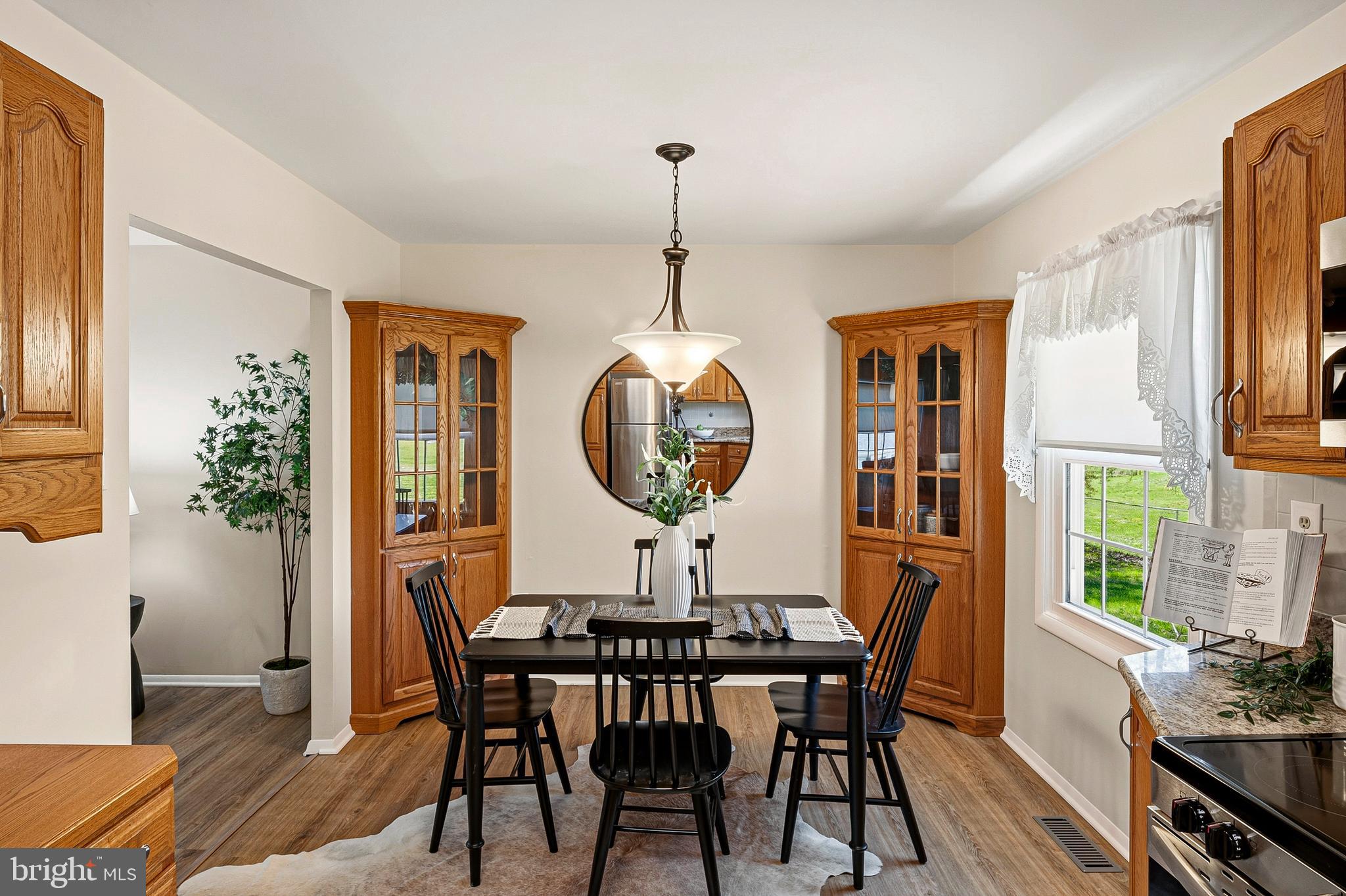 FOUR SEASONS ESTATES - Residential