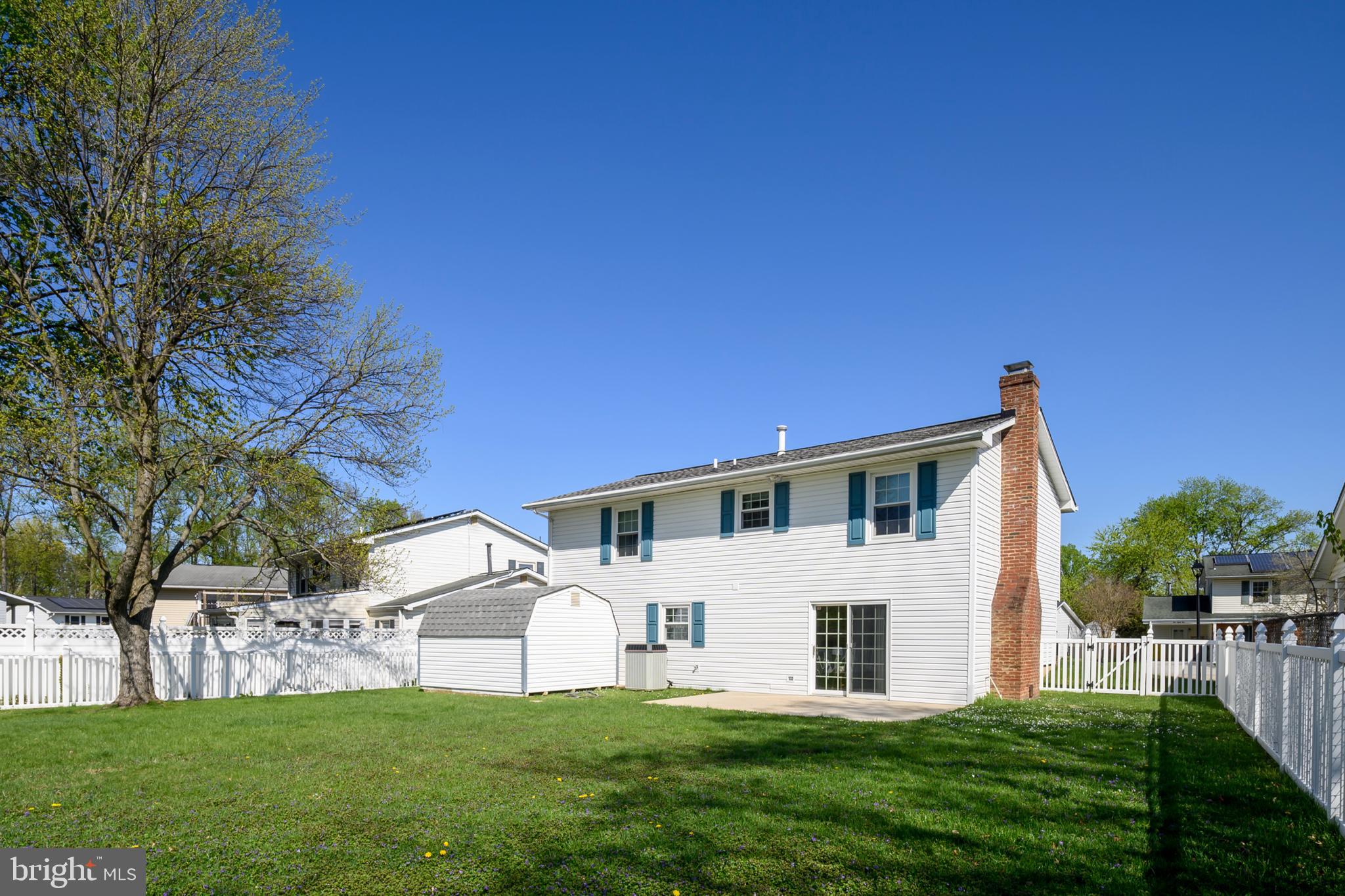 FOUR SEASONS ESTATES - Residential