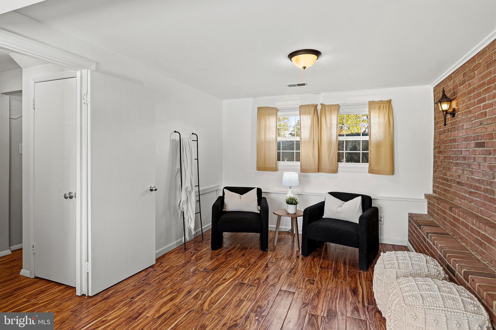 FOUR SEASONS ESTATES - Residential