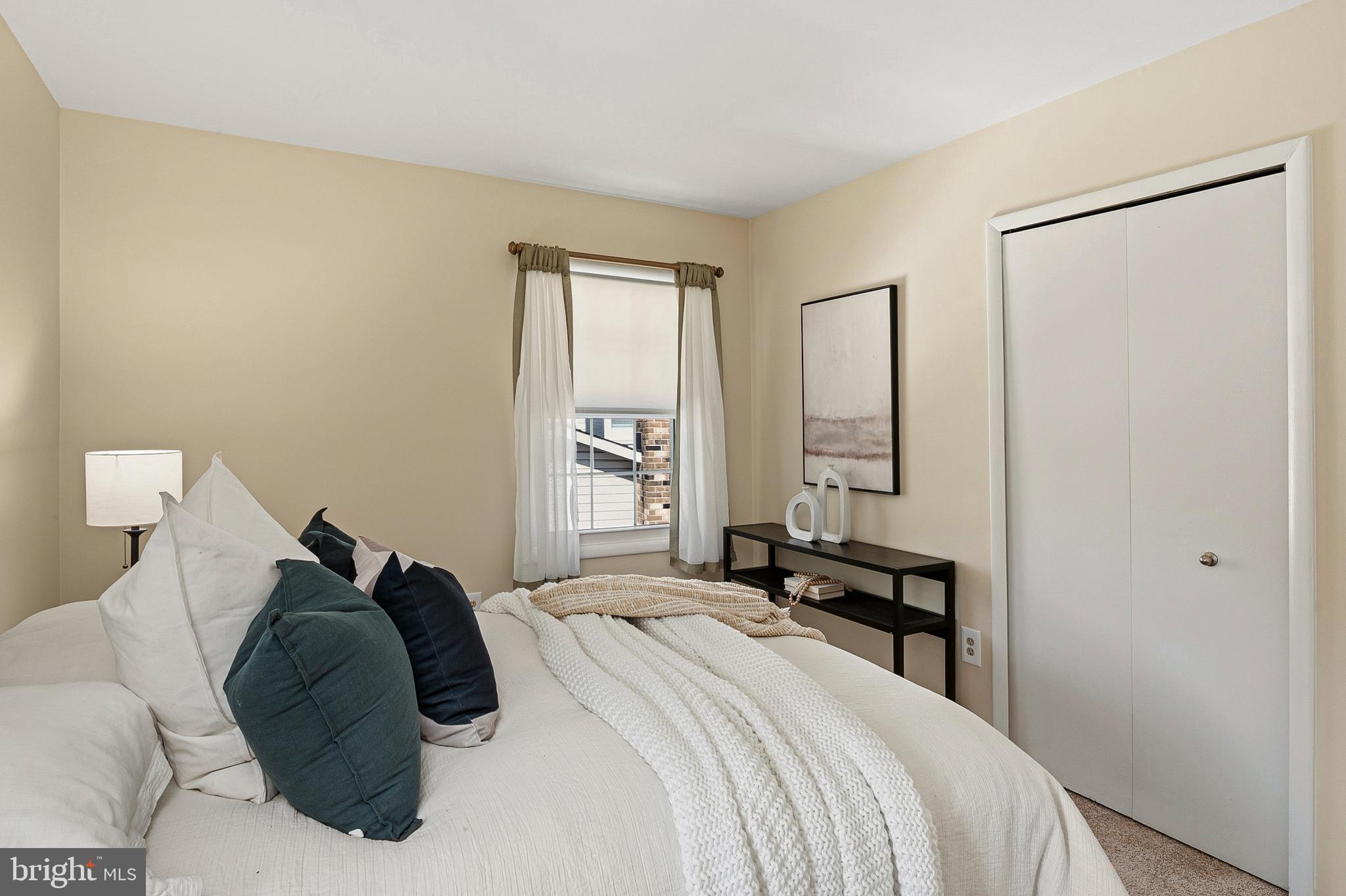 FOUR SEASONS ESTATES - Residential