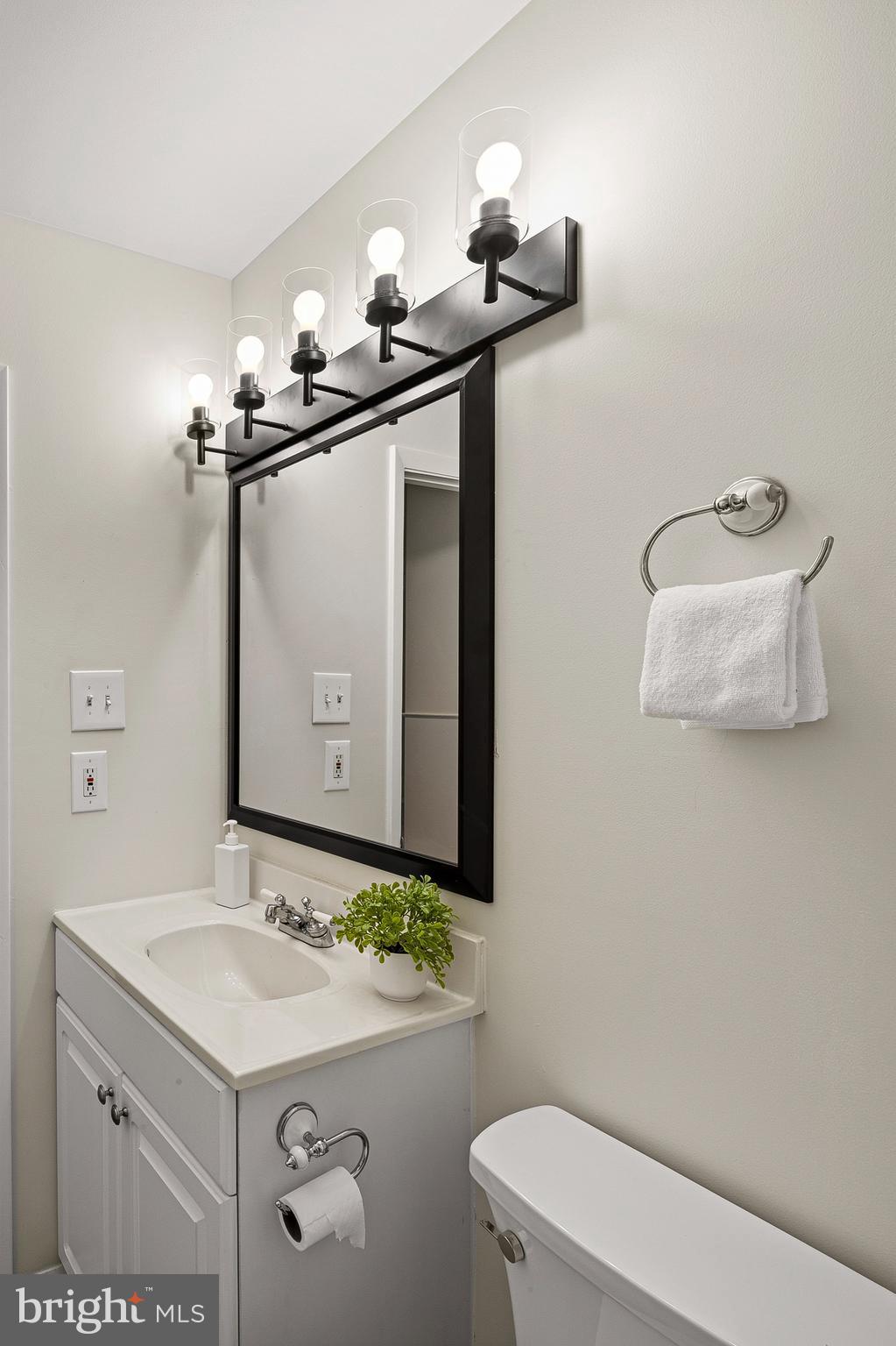 FOUR SEASONS ESTATES - Residential