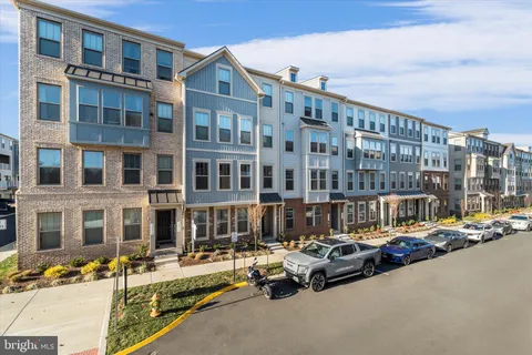 203 Park Central Terrace, Manassas, VA MLS: VAMP2003506