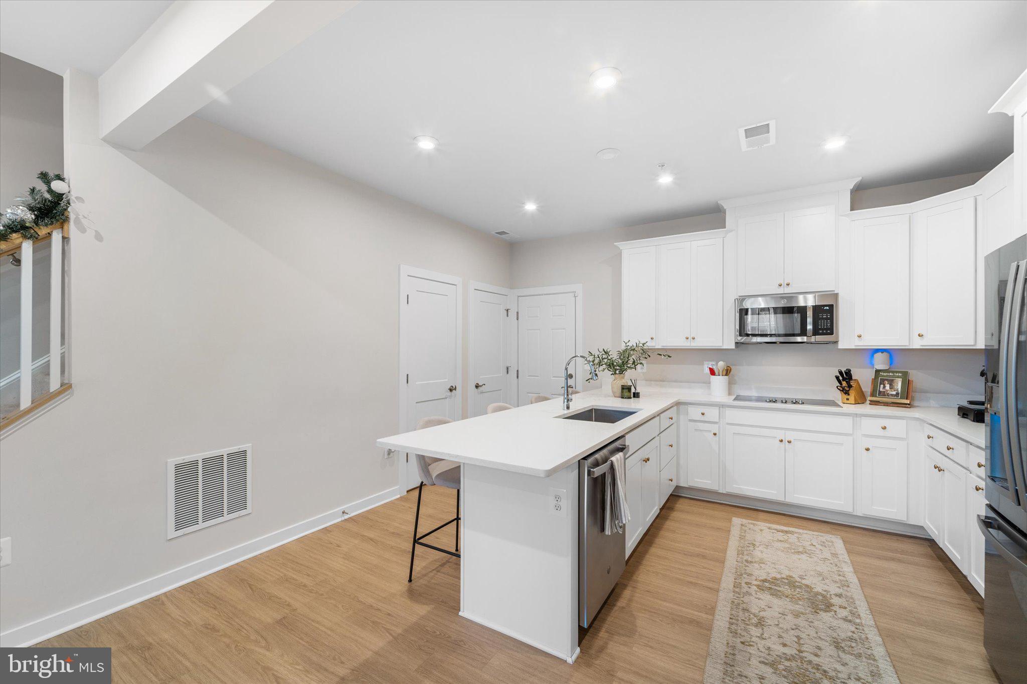 203 PARK CENTRAL TERRACE