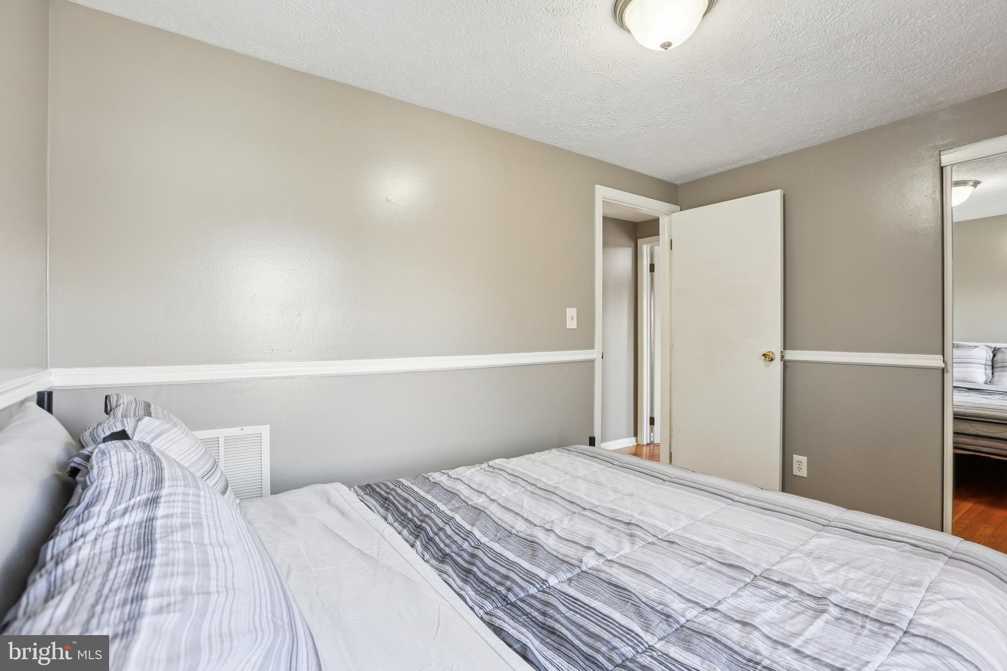 RIVIERA BEACH - Residential