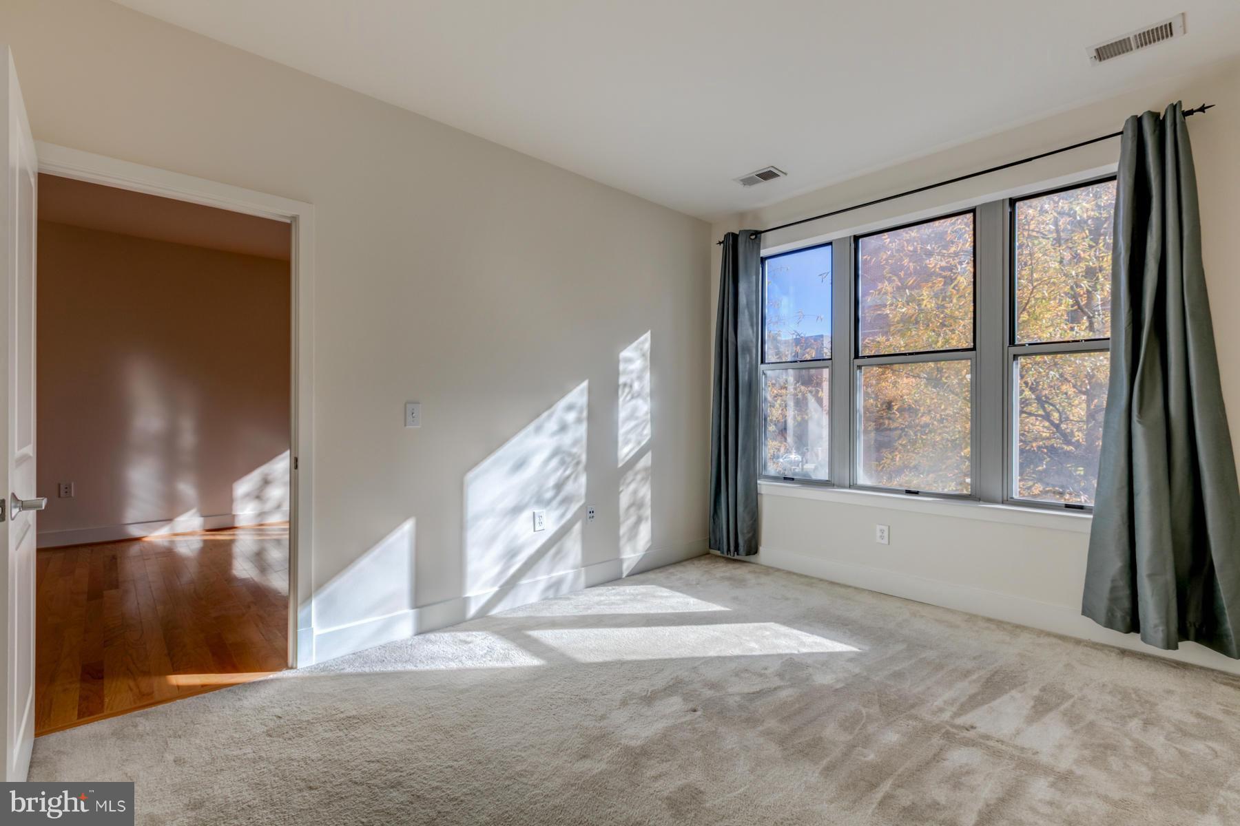 1800 WILSON - Residential Lease