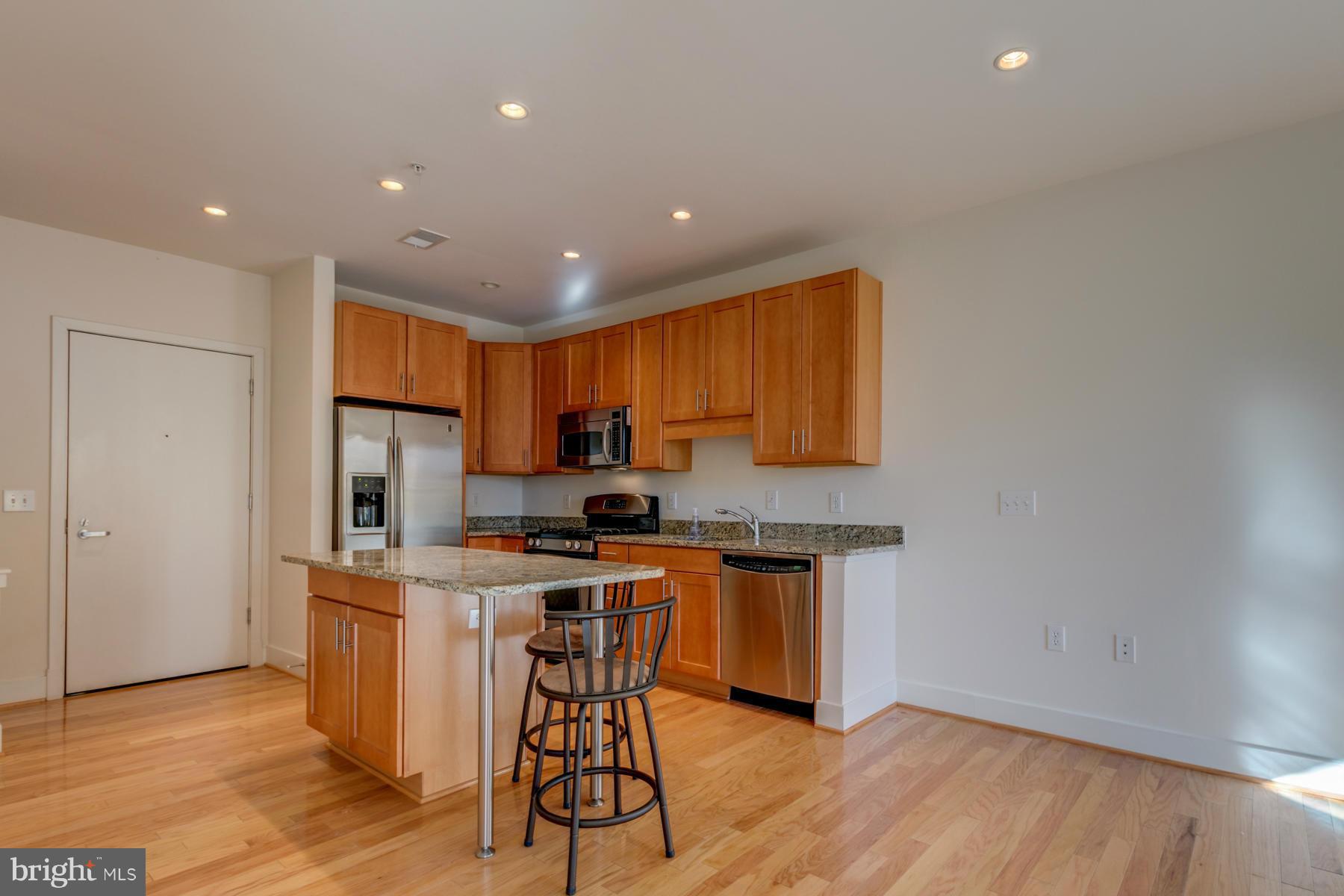 1800 WILSON - Residential Lease