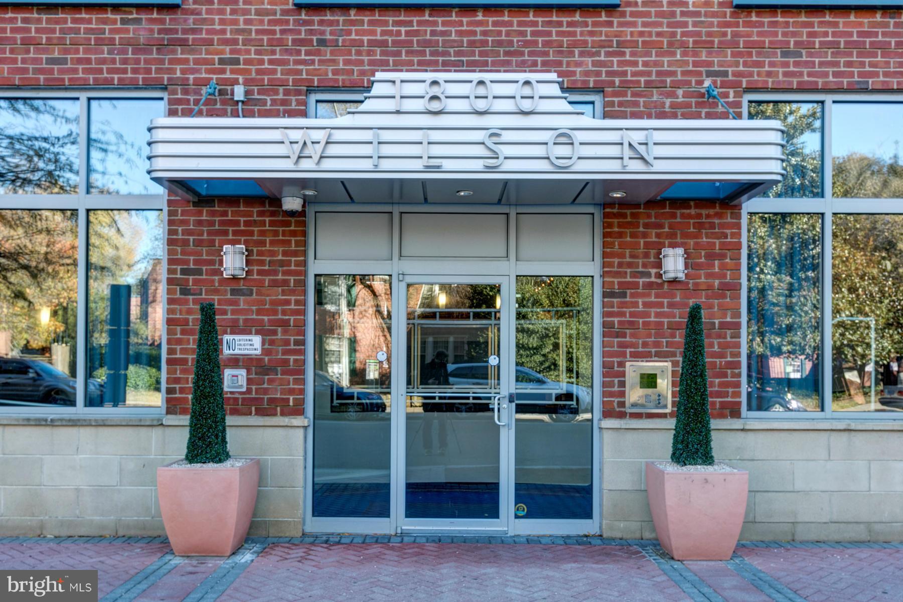 1800 WILSON - Residential Lease