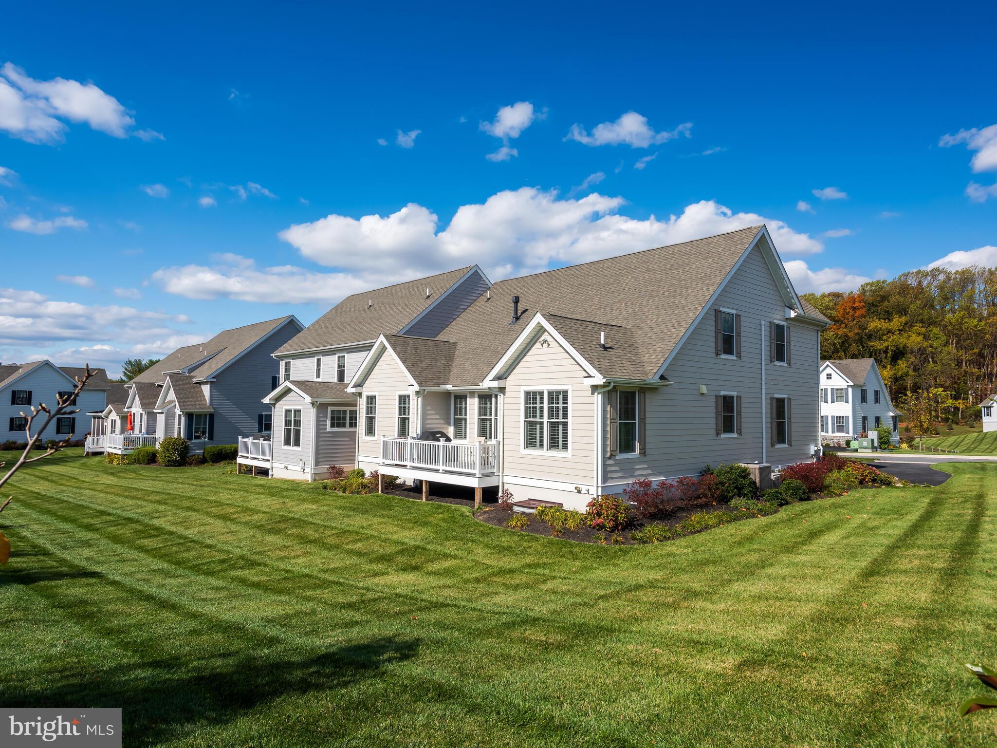 THE VILLAGES AT NORTHRIDGE - Residential