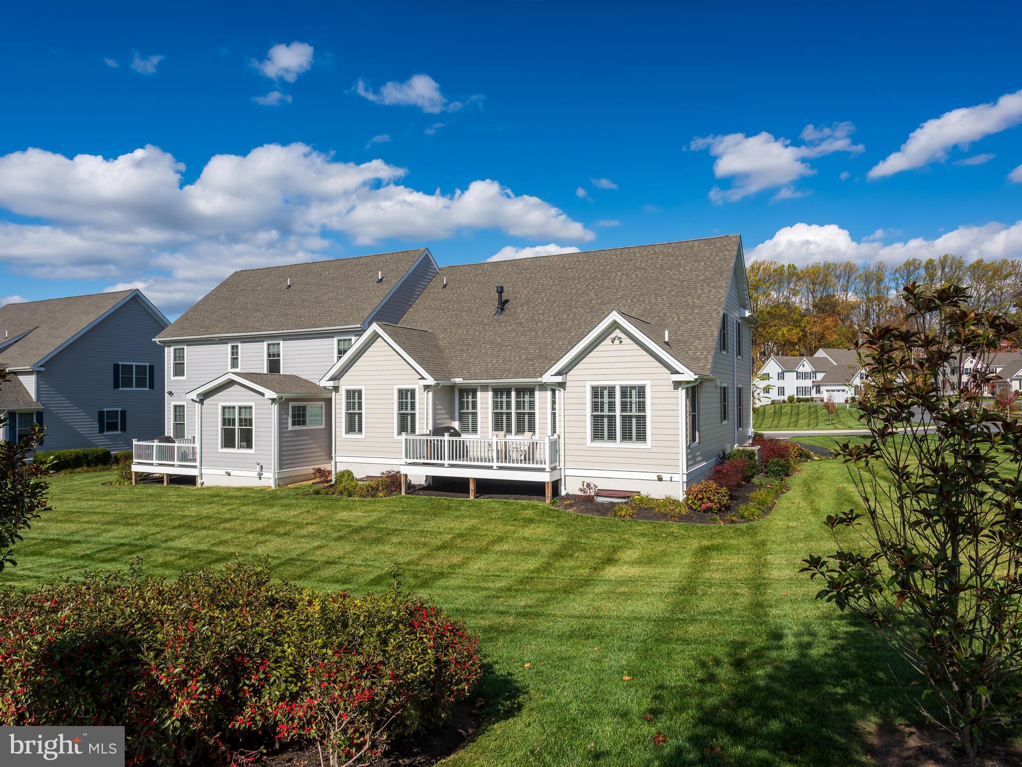 THE VILLAGES AT NORTHRIDGE - Residential