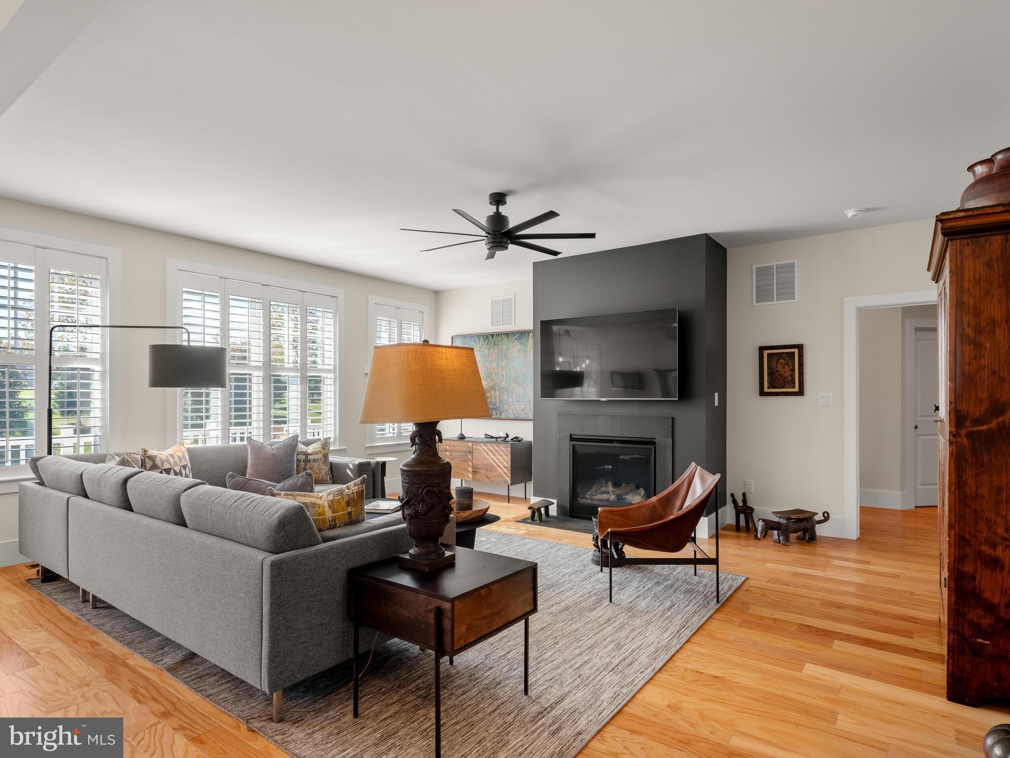 THE VILLAGES AT NORTHRIDGE - Residential