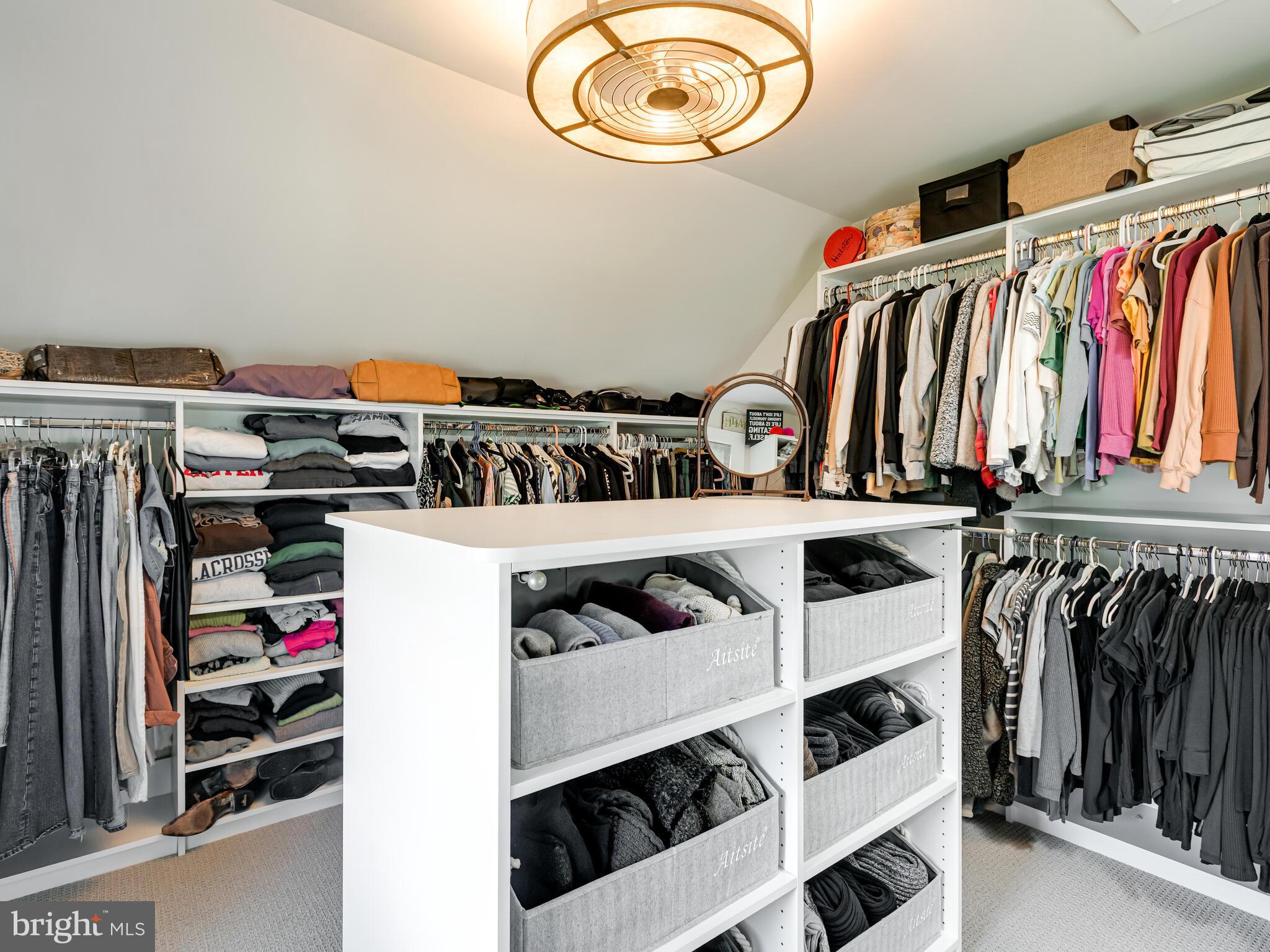 THE VILLAGES AT NORTHRIDGE - Residential