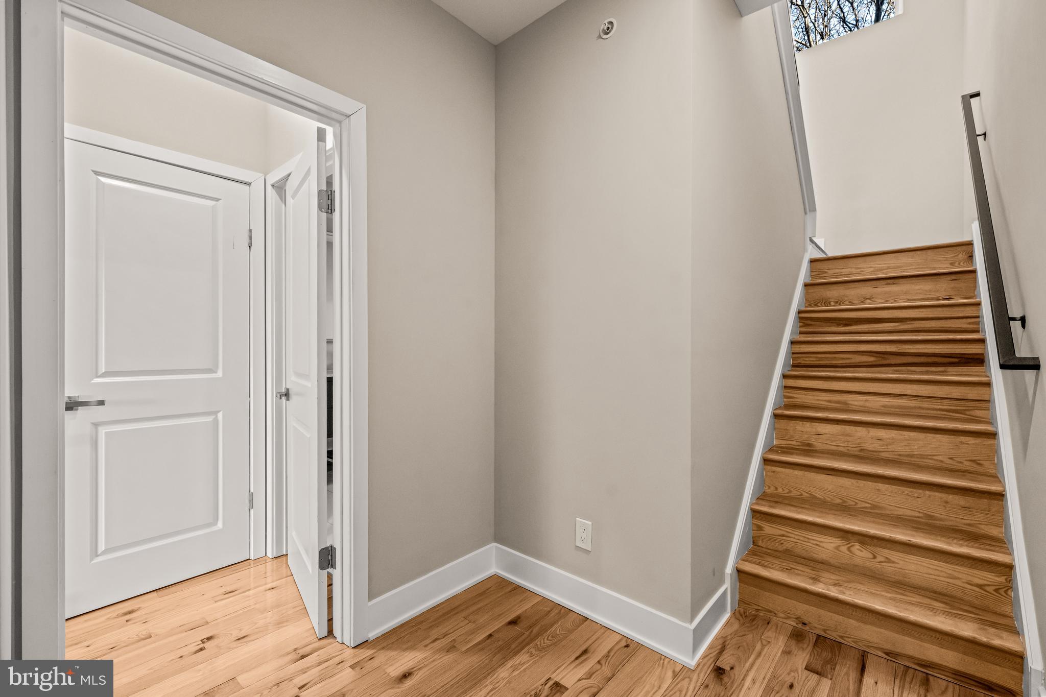 PORT RICHMOND - Residential