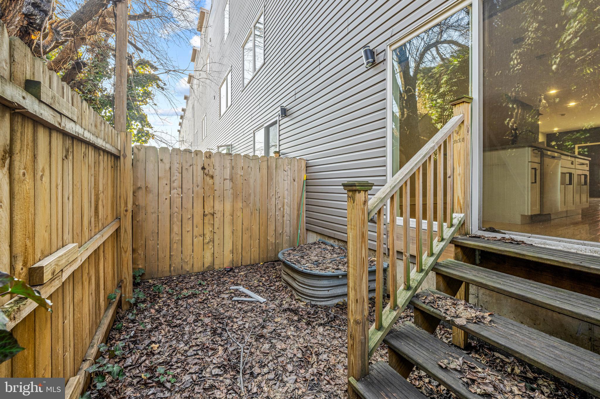 PORT RICHMOND - Residential