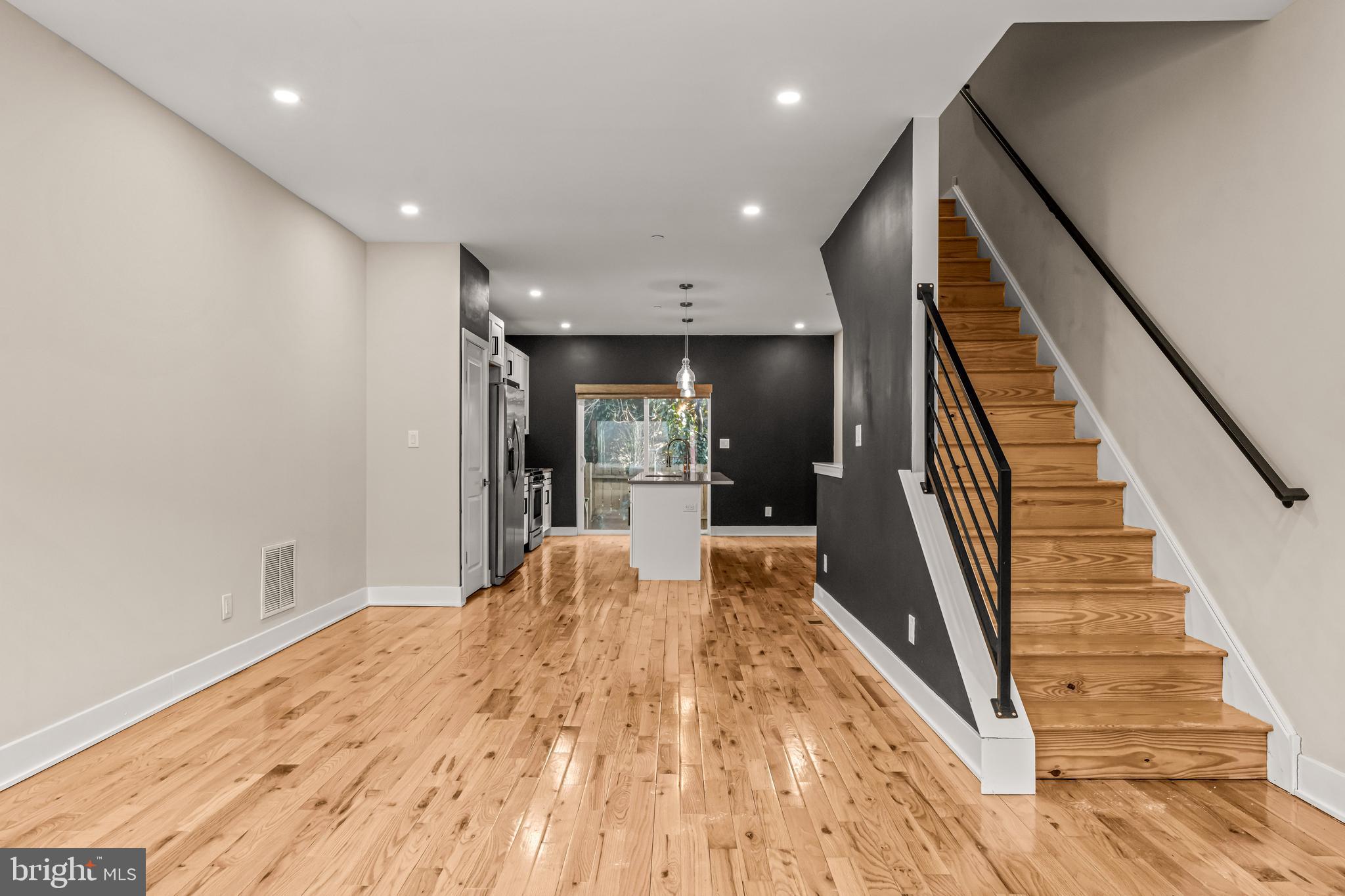 PORT RICHMOND - Residential