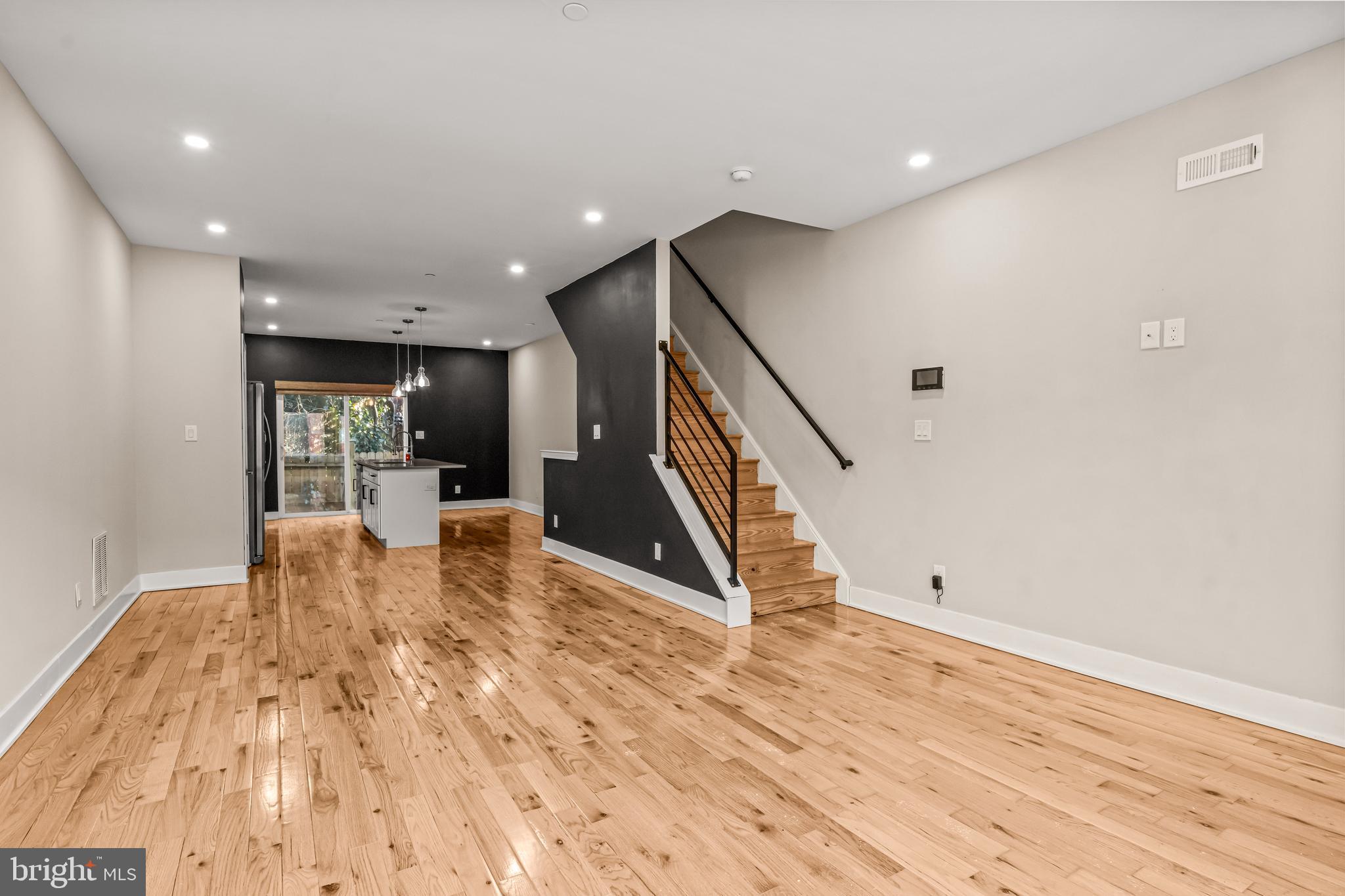 PORT RICHMOND - Residential