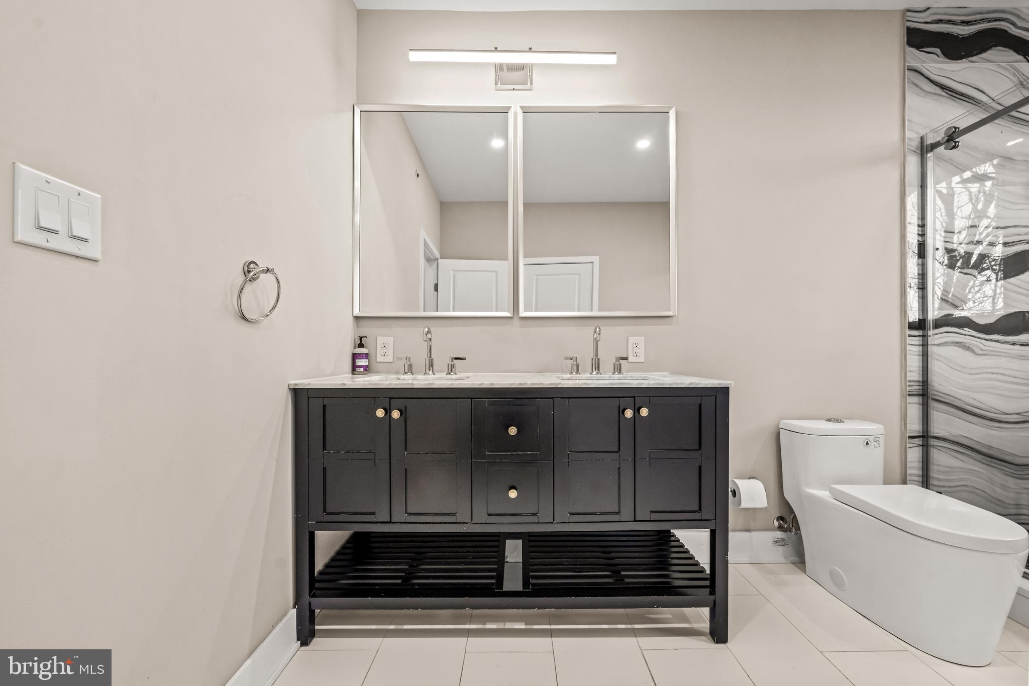 PORT RICHMOND - Residential