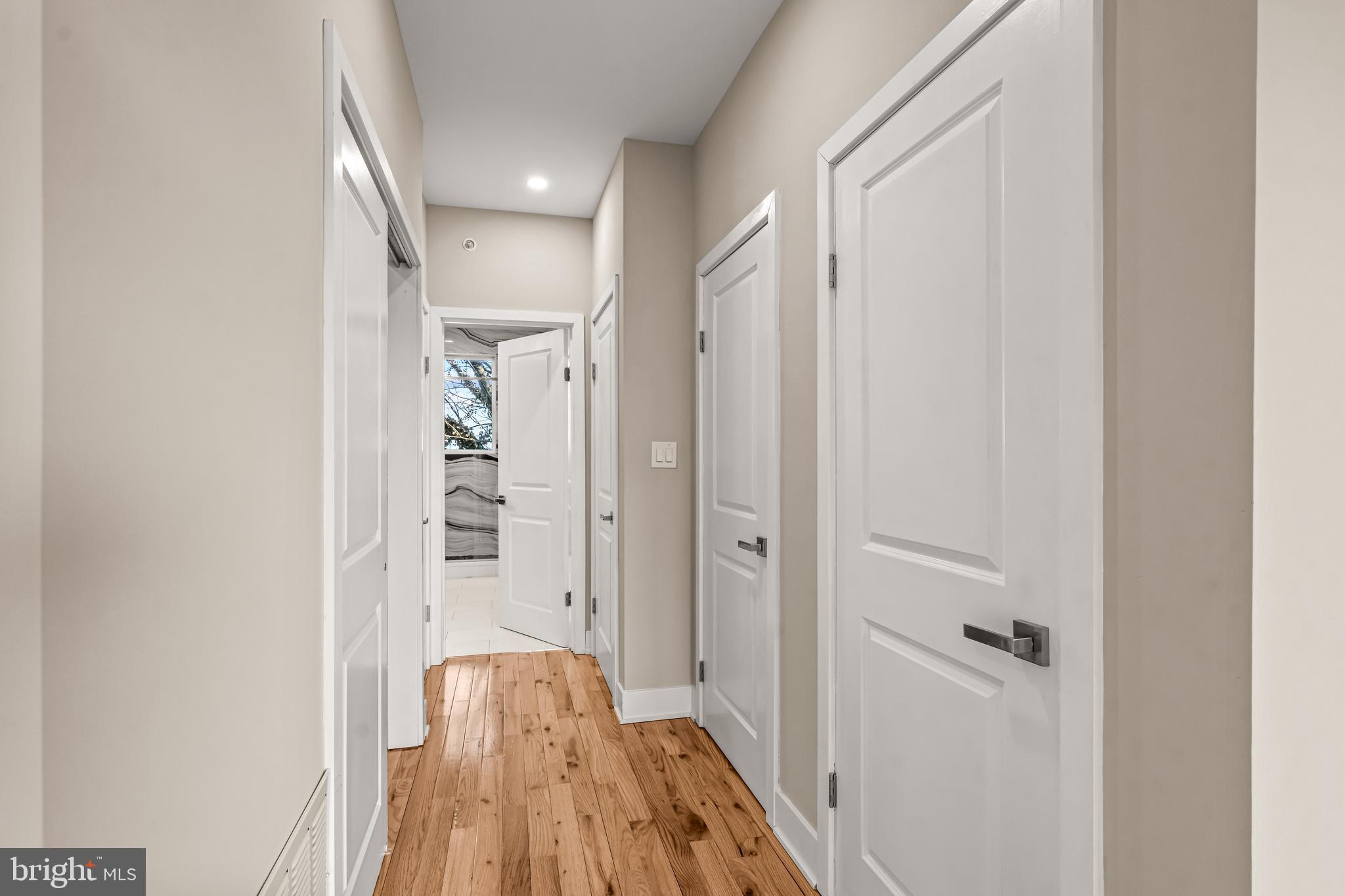 PORT RICHMOND - Residential