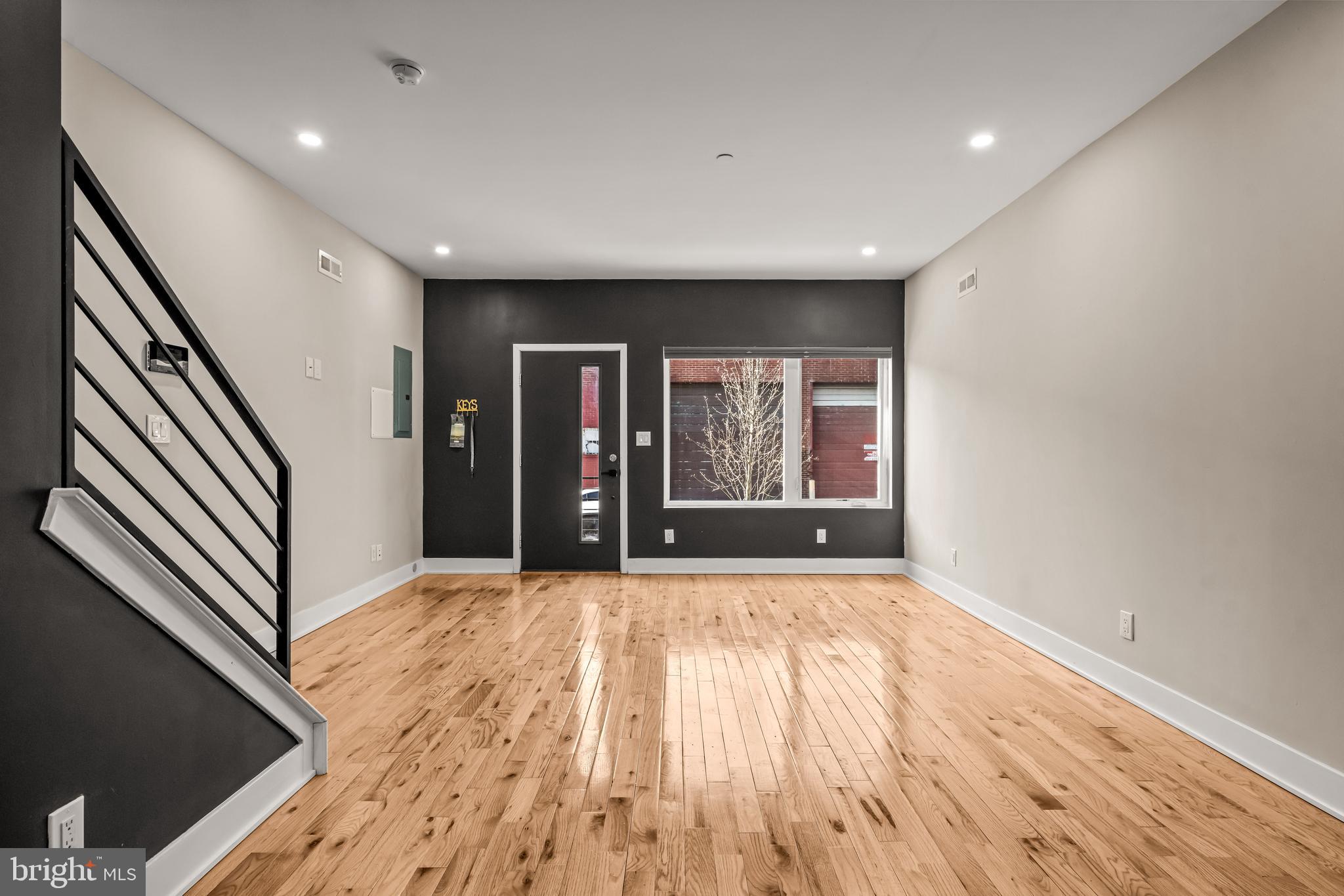 PORT RICHMOND - Residential