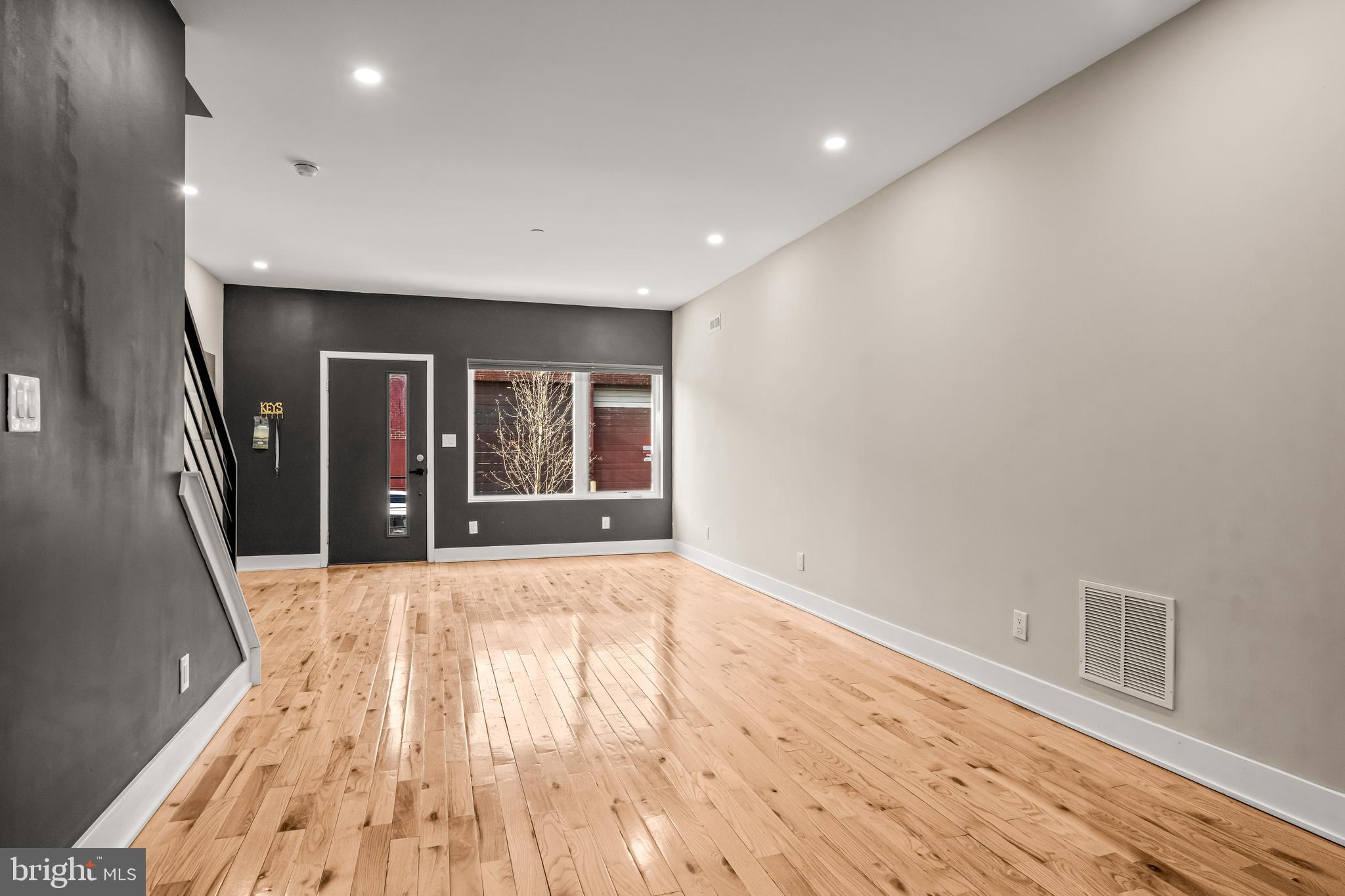 PORT RICHMOND - Residential