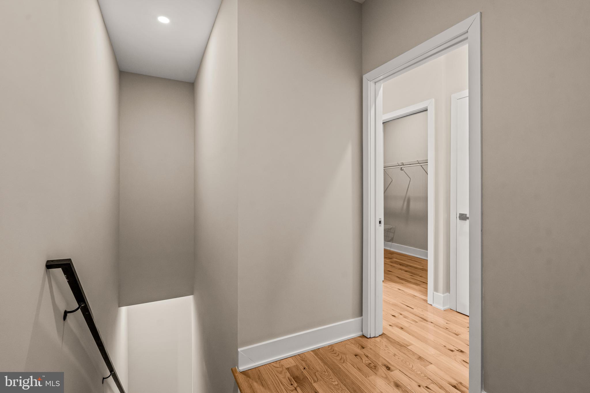 PORT RICHMOND - Residential