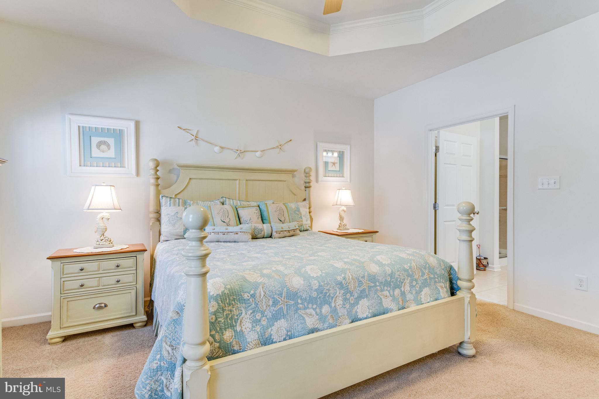 WINDHURST MANOR - Residential