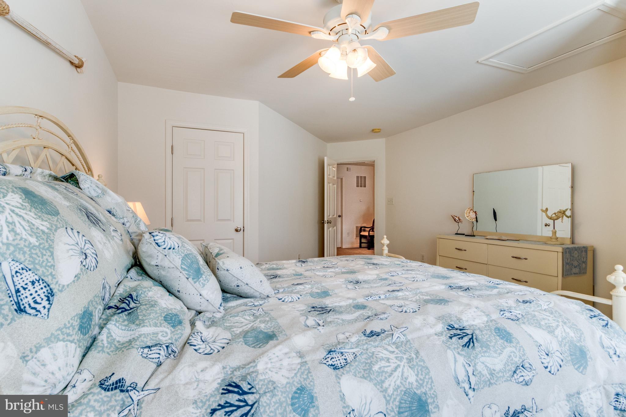 WINDHURST MANOR - Residential