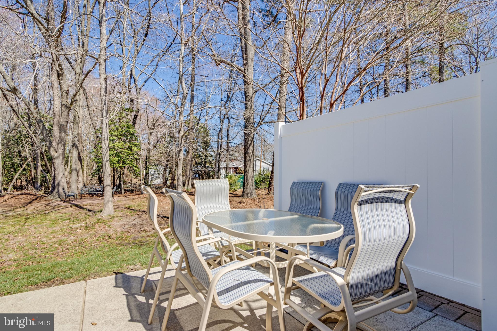 WINDHURST MANOR - Residential