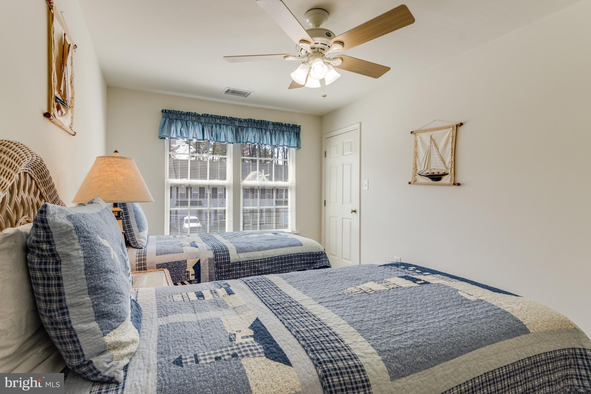 WINDHURST MANOR - Residential