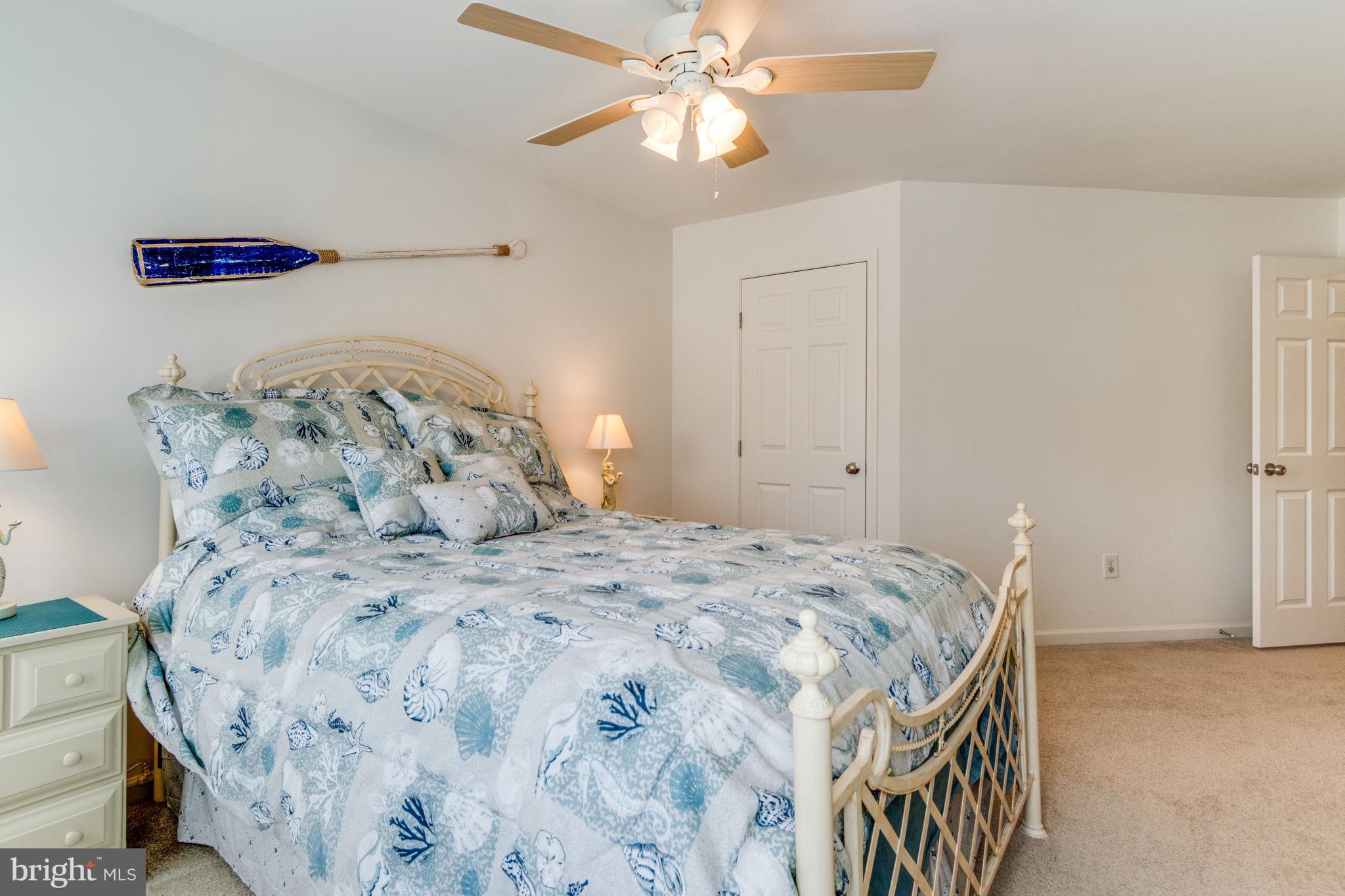 WINDHURST MANOR - Residential