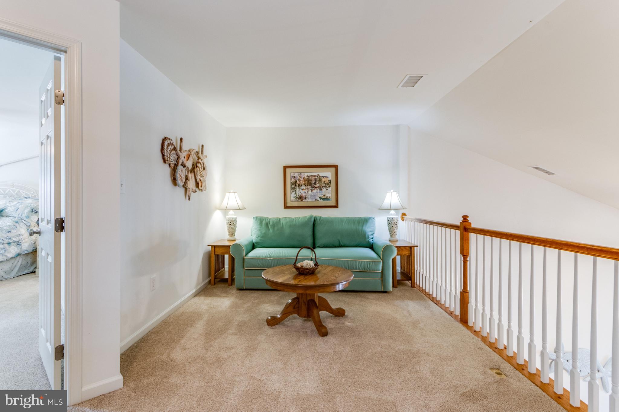 WINDHURST MANOR - Residential