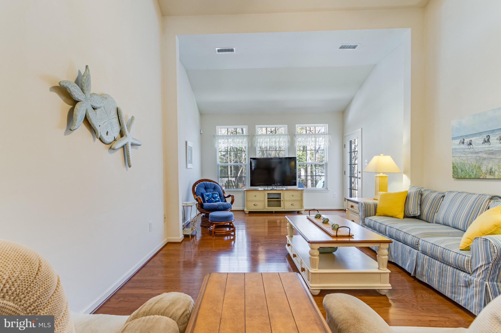 WINDHURST MANOR - Residential