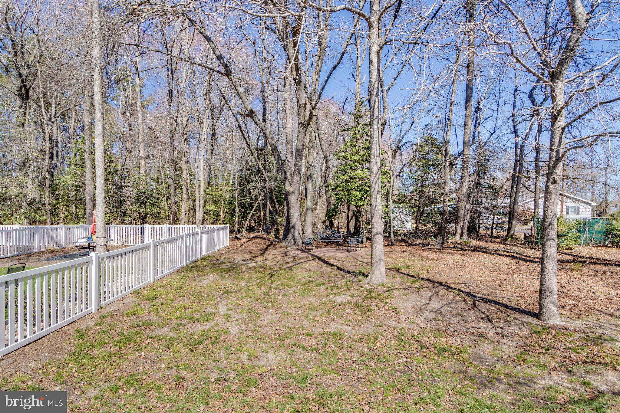 WINDHURST MANOR - Residential