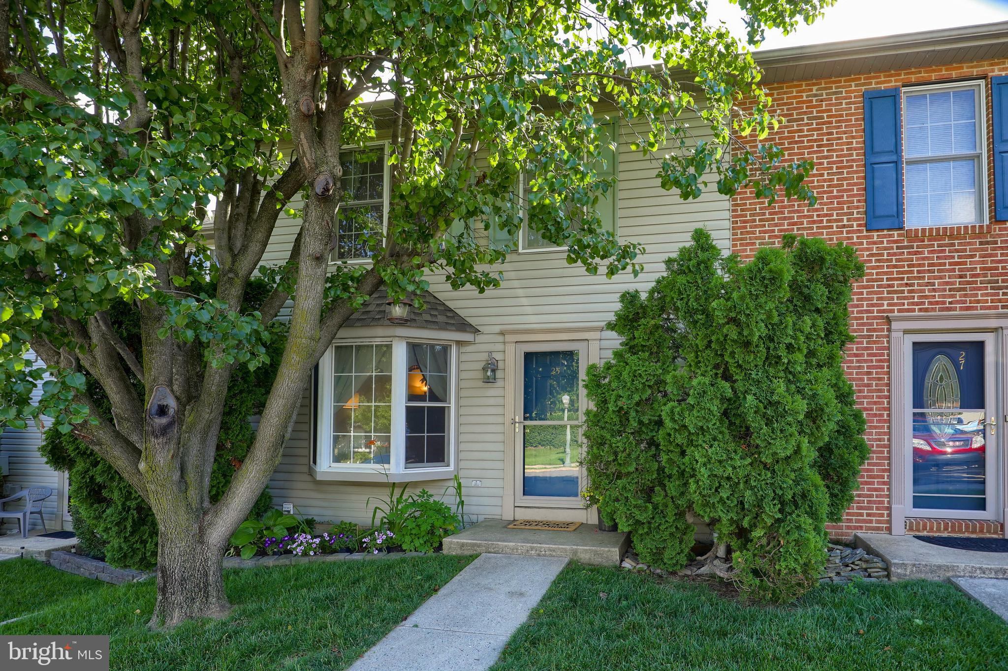 COUNTRY CIRCLE - Residential