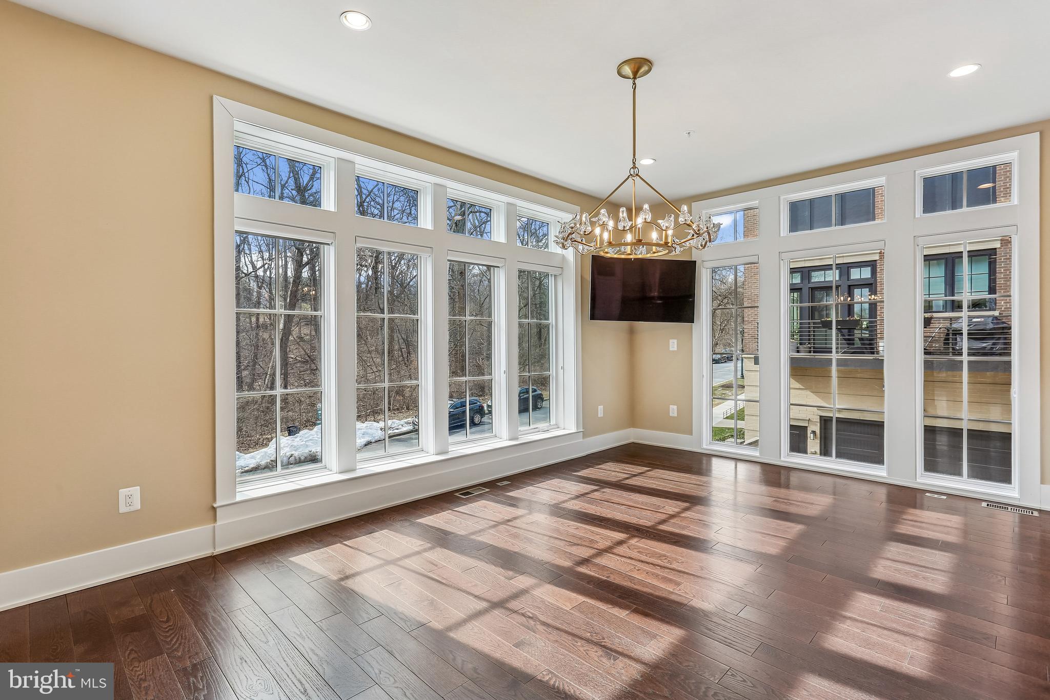 CHEVY CHASE - Residential