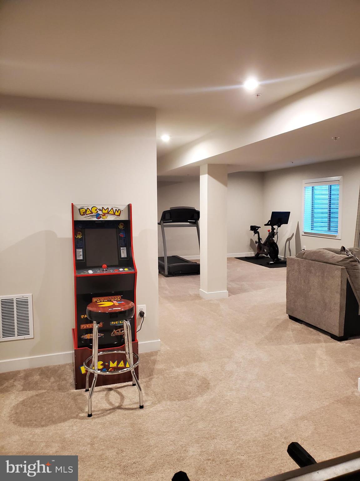 CHRISTOPHER POINTE - Residential