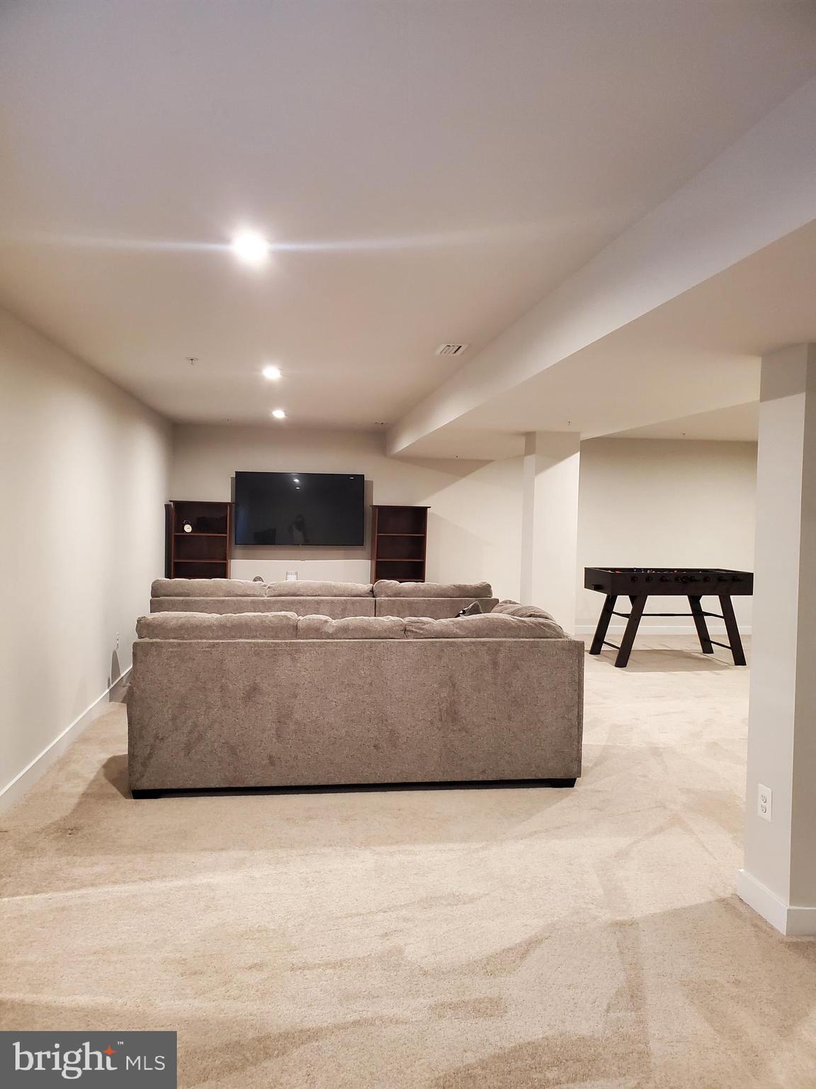 CHRISTOPHER POINTE - Residential