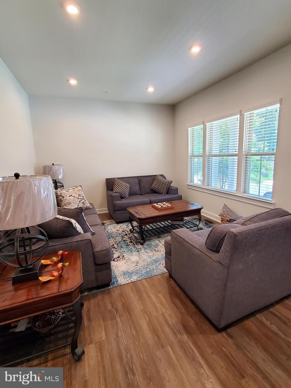 CHRISTOPHER POINTE - Residential