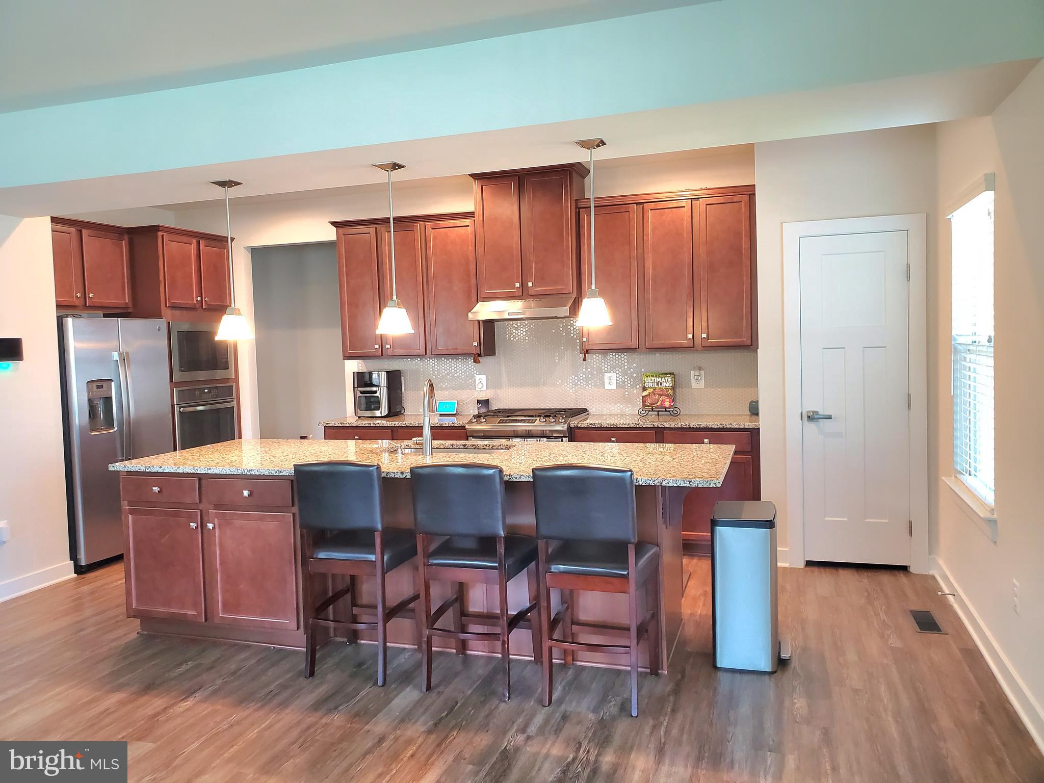 CHRISTOPHER POINTE - Residential