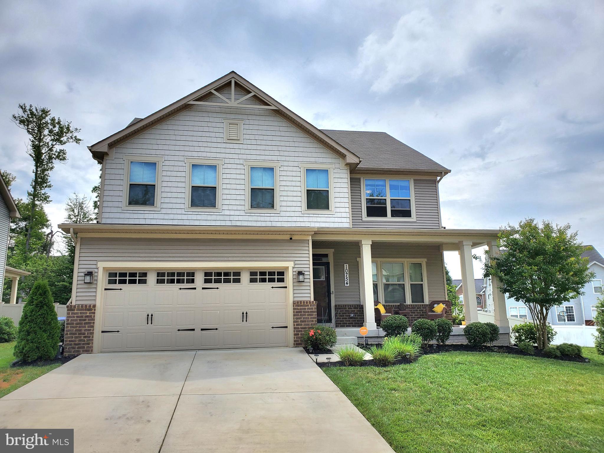 CHRISTOPHER POINTE - Residential