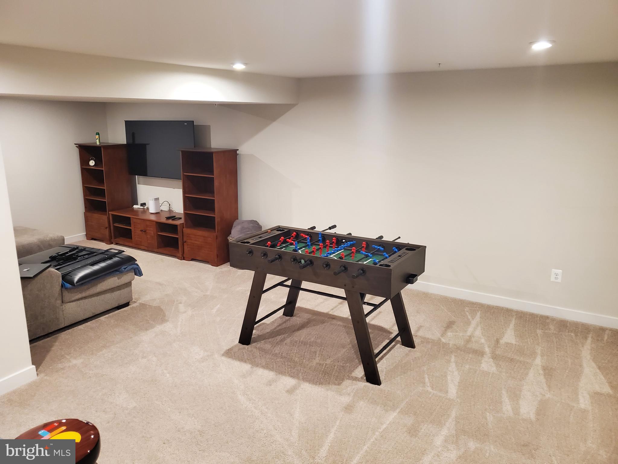 CHRISTOPHER POINTE - Residential