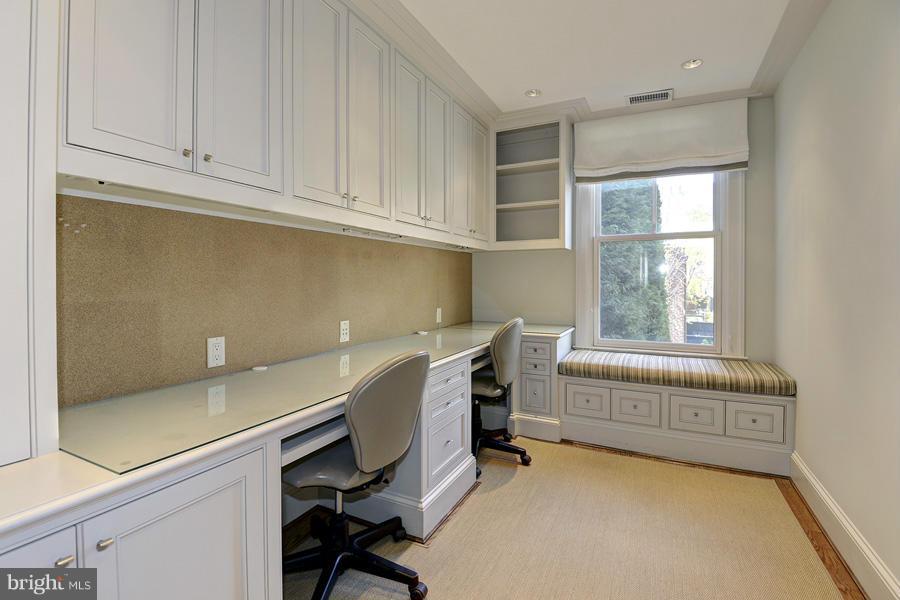 GEORGETOWN - Residential