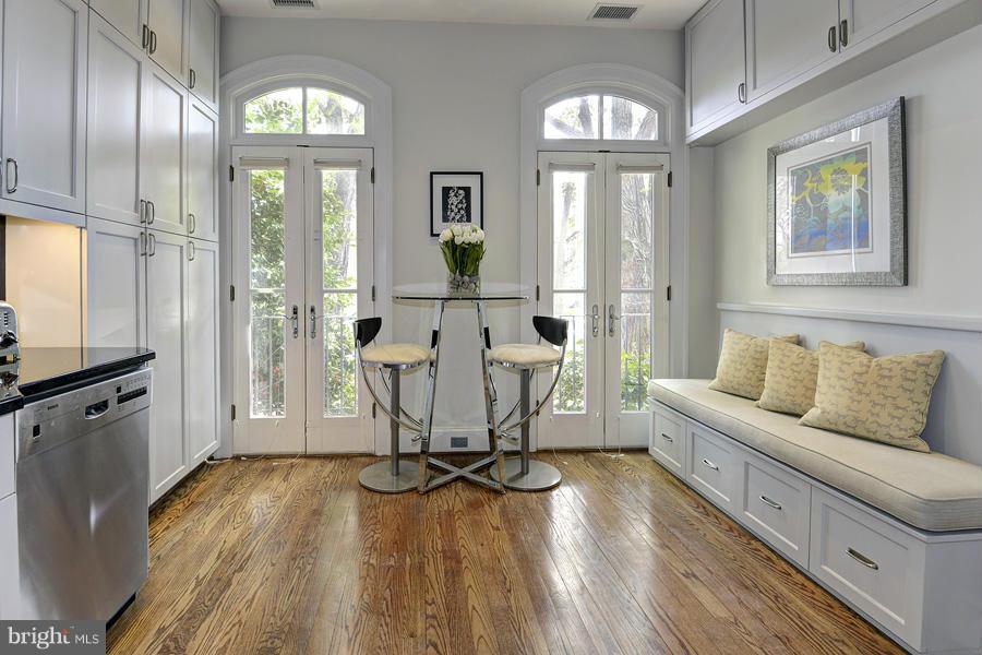 GEORGETOWN - Residential